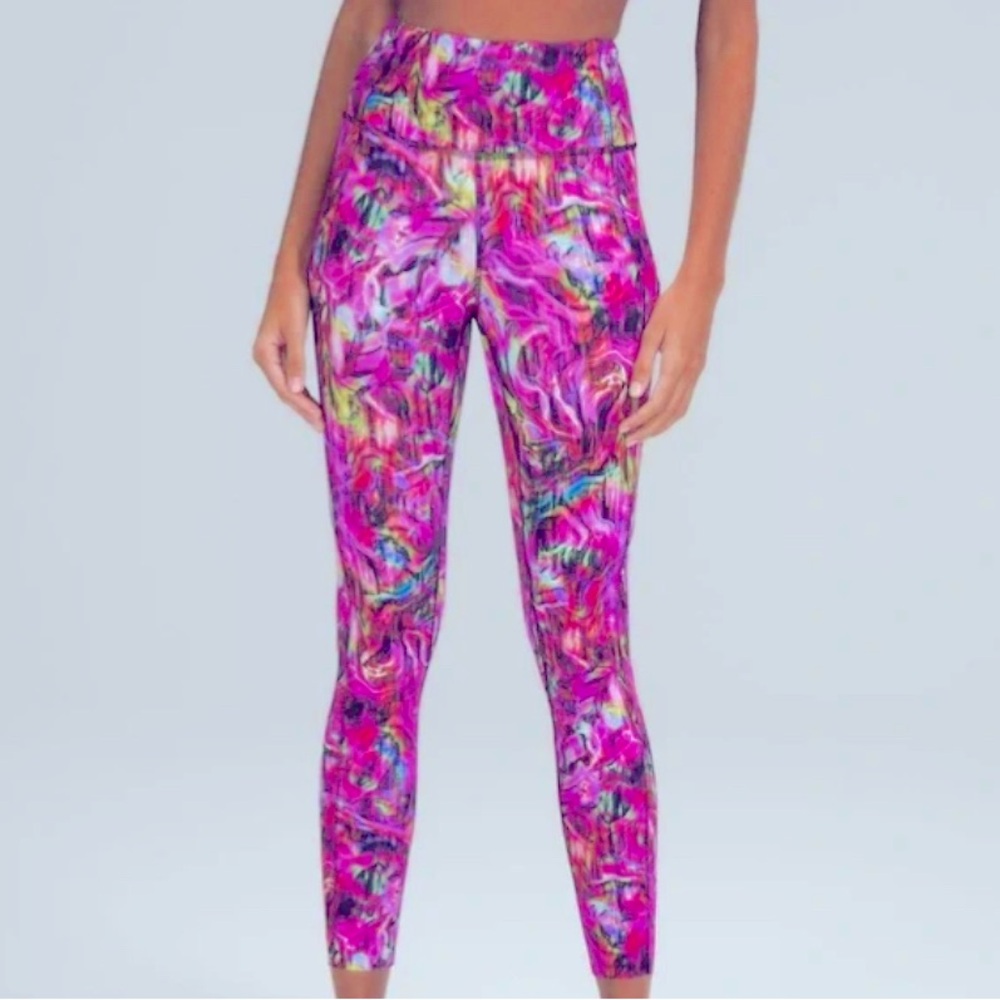 Lululemon leggings- Look Brand New! Size 6